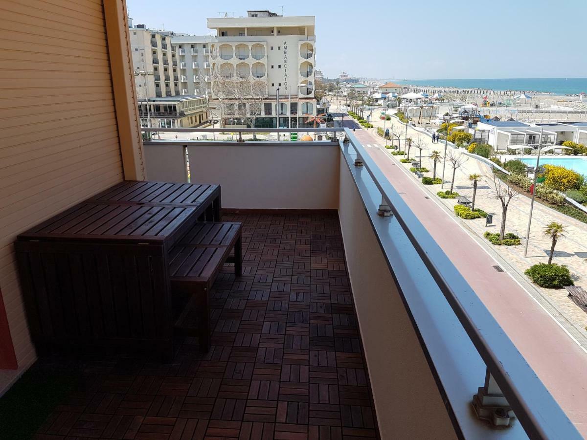 Crima Mare Luxury Apartment Misano Adriatico Exterior foto