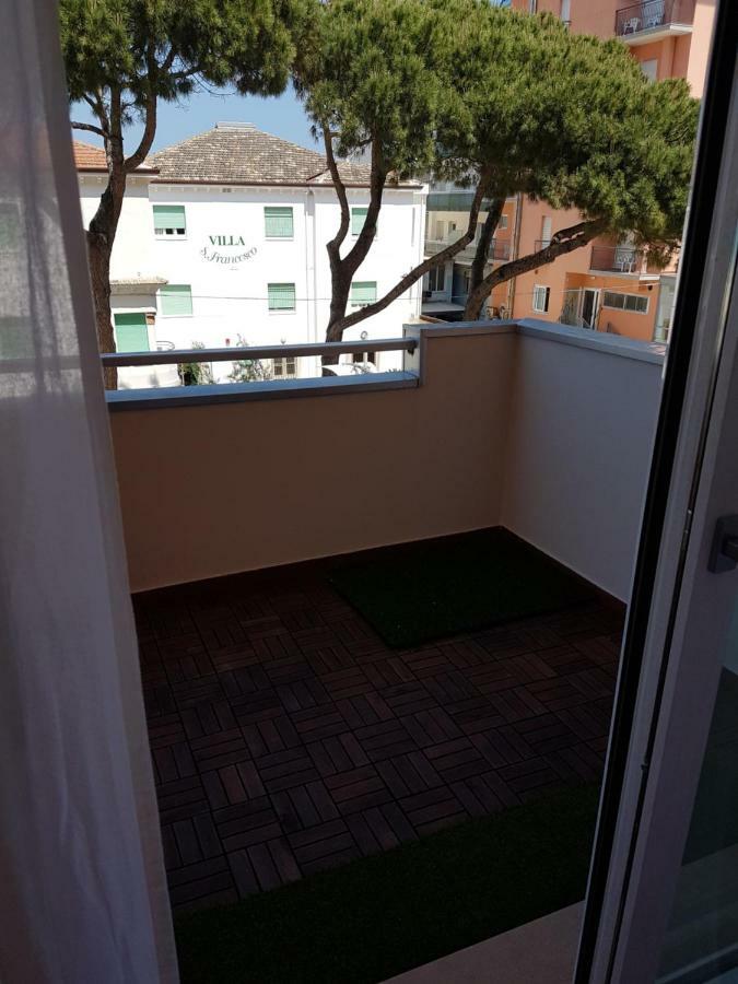 Crima Mare Luxury Apartment Misano Adriatico Exterior foto